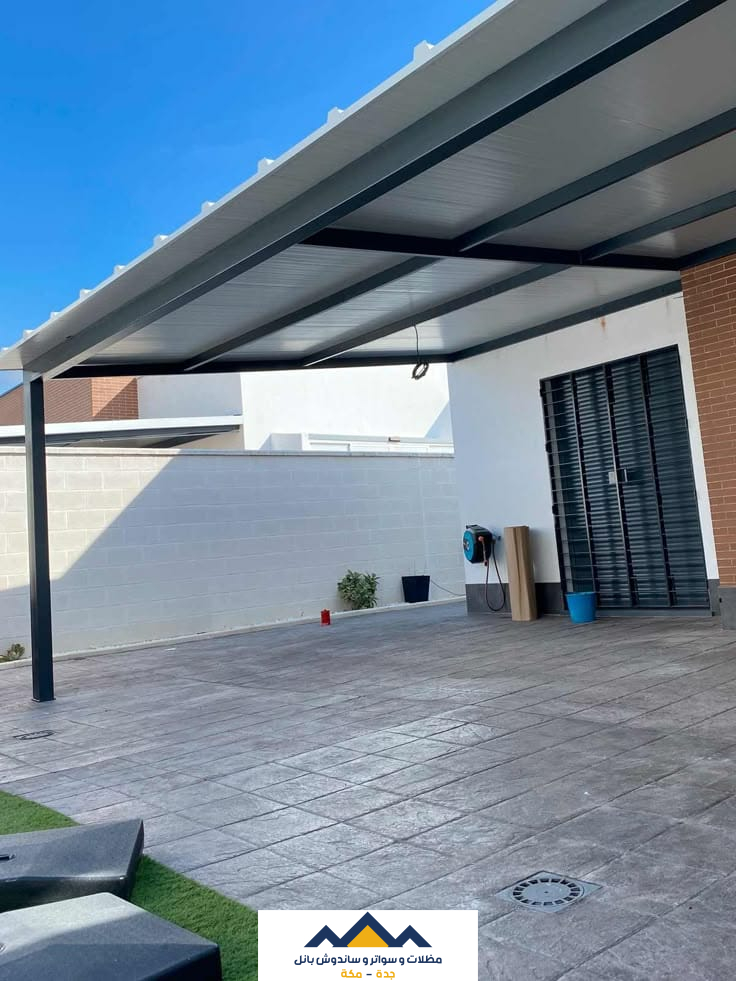 ساندوتش بانل في جدة